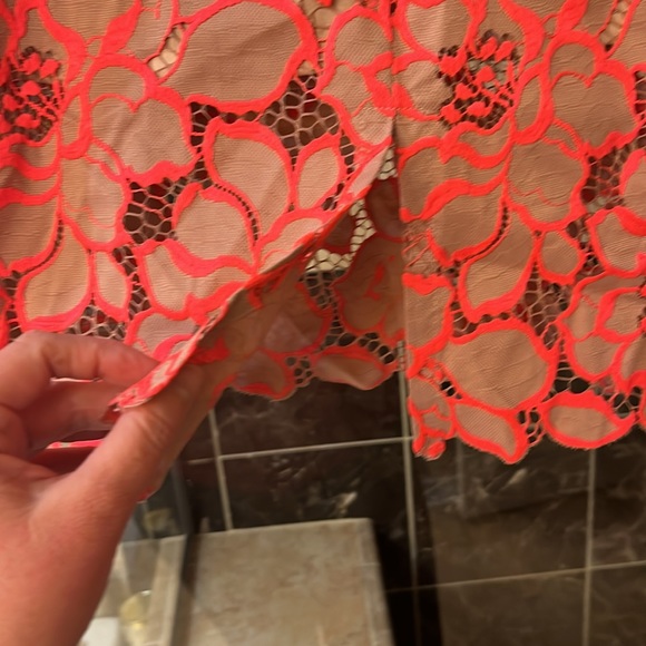 Trina Turk pensil skirt, size 8, NWT. - Picture 7 of 8